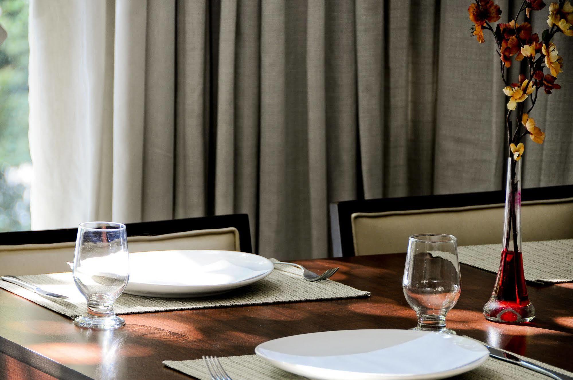 Bristol Merit Hotel Belo Horizonte Bagian luar foto